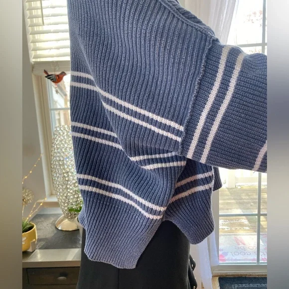 Aerie Blue and White Striped Chunky Drop Shoulder Slouchy Career Woman Medium - Picture 16 of 16
